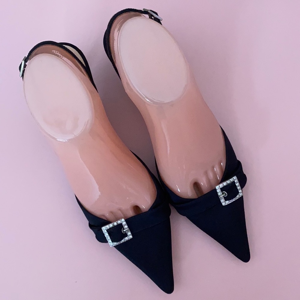 🎉🎉HP🎉🎉Vintage Anne Klein black sling back kitten heel pumps Size 8M